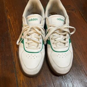 Adidas White and Green Sneakers Size 8.5